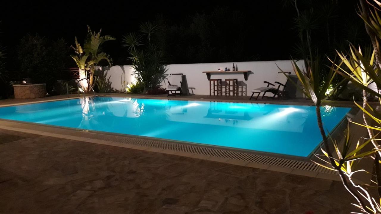 Villa Almyra Aegina エクステリア 写真